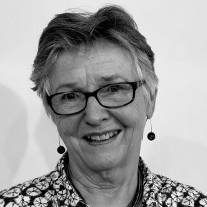 carolyn brunelle headshot